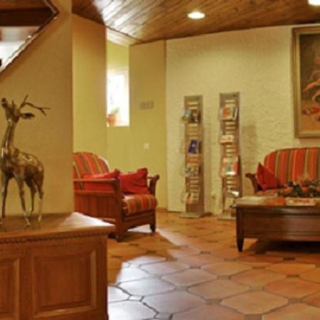 Hostellerie Les Chevreuils Lausanne Intérieur photo
