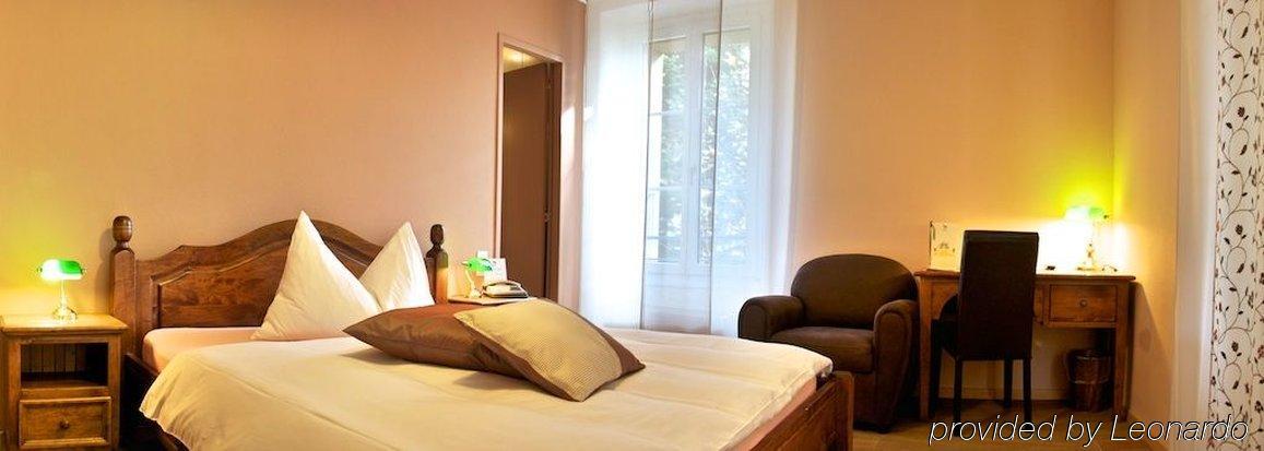 Hostellerie Les Chevreuils Lausanne Chambre photo