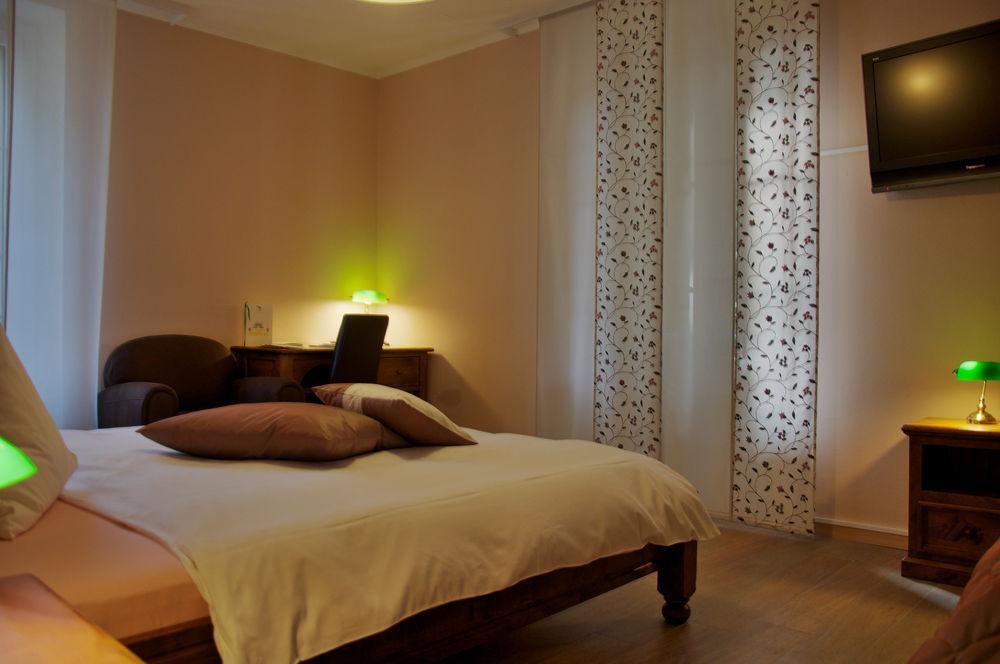 Hostellerie Les Chevreuils Lausanne Extérieur photo