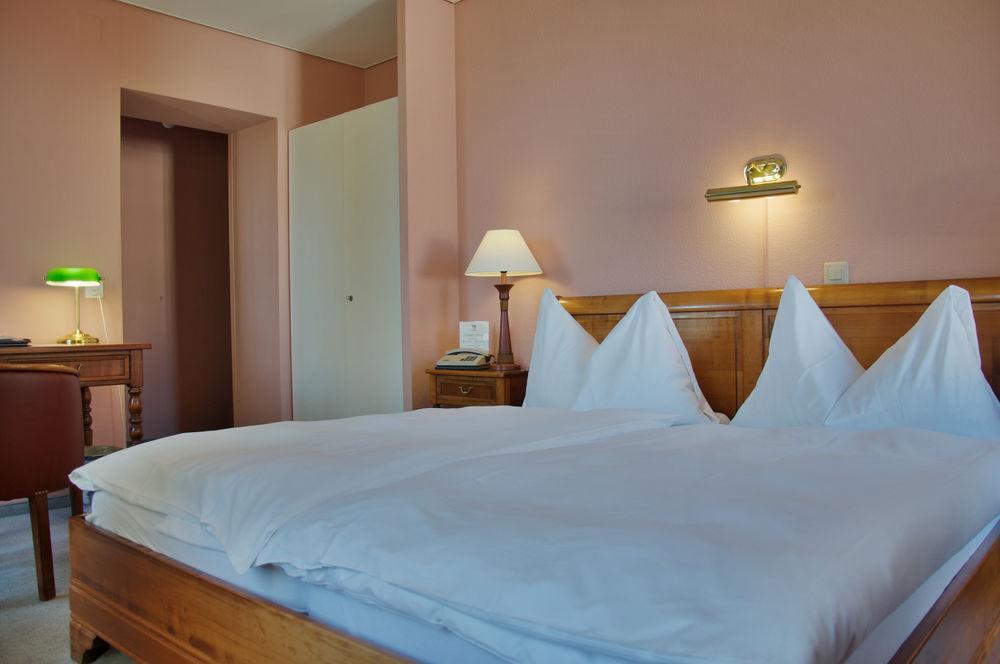 Hostellerie Les Chevreuils Lausanne Extérieur photo