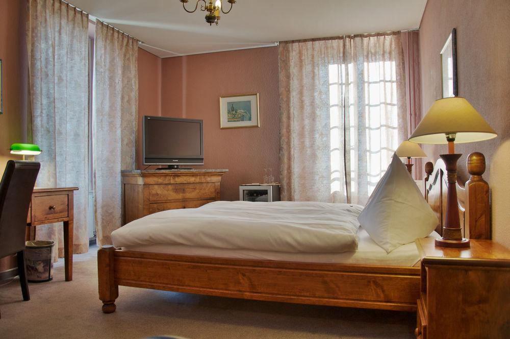 Hostellerie Les Chevreuils Lausanne Extérieur photo