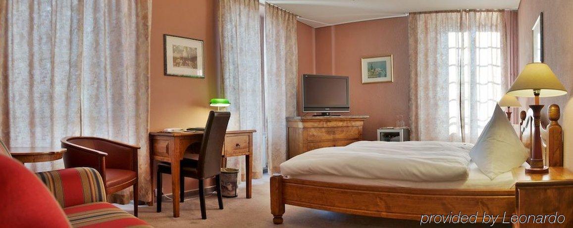 Hostellerie Les Chevreuils Lausanne Chambre photo